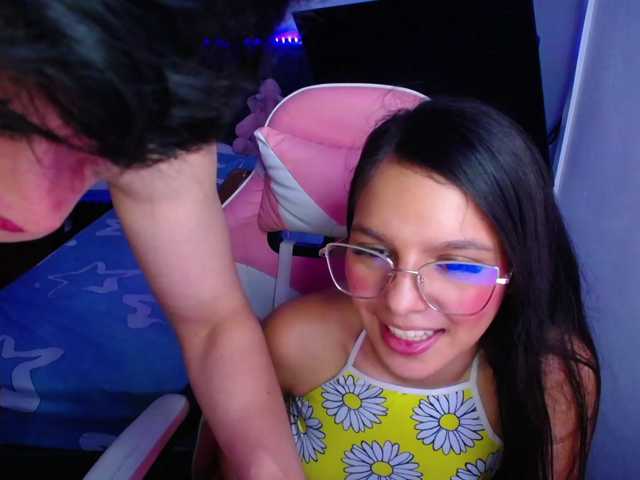 room-kitty live cam preview