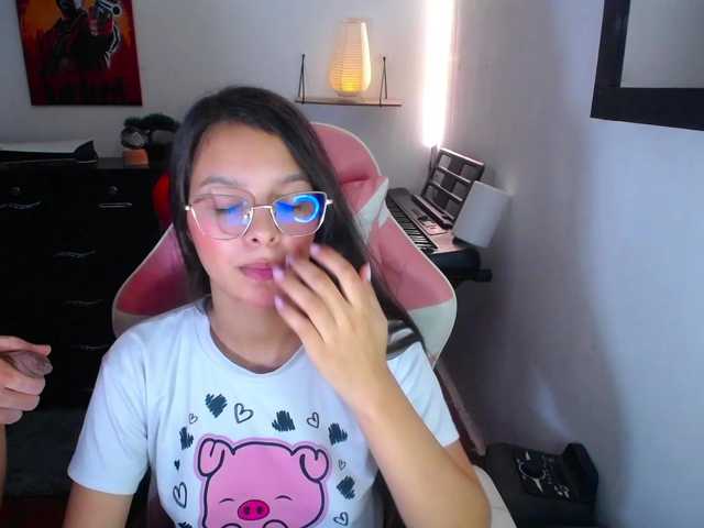 room-kitty live webcam show
