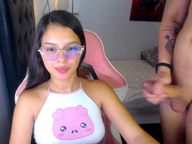 room-kitty live cam on BongaCams