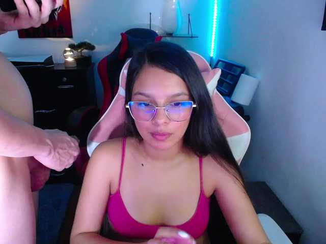 room-kitty live cam on BongaCams