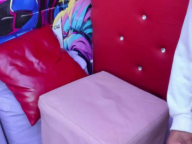 room-kitty live cam on BongaCams