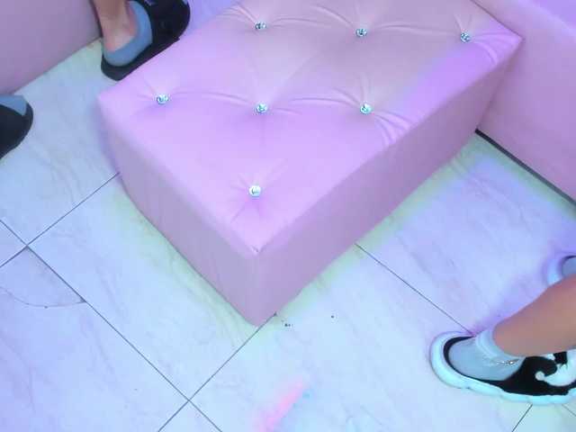 room-kitty live cam on BongaCams