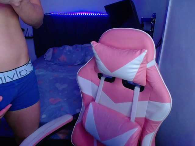 room-kitty live cam on BongaCams