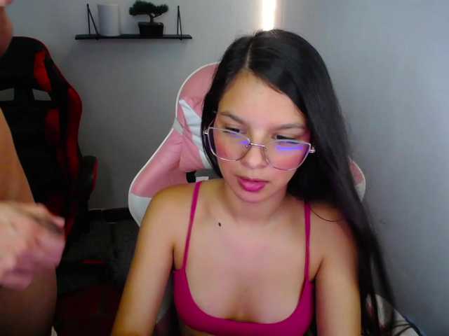 room-kitty live cam on BongaCams