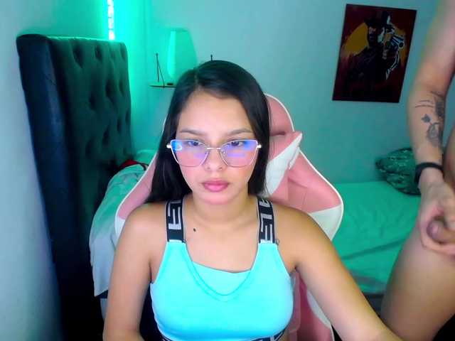 room-kitty live cam on BongaCams