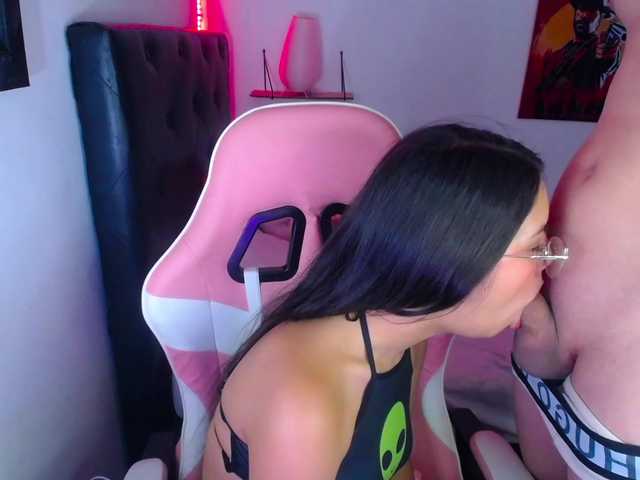 room-kitty live cam on BongaCams