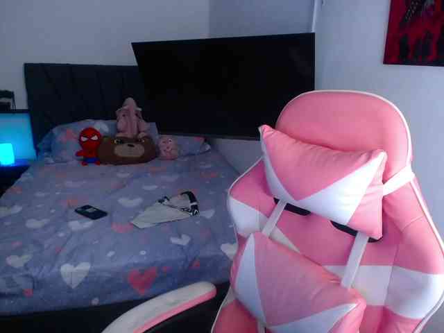 room-kitty webcam