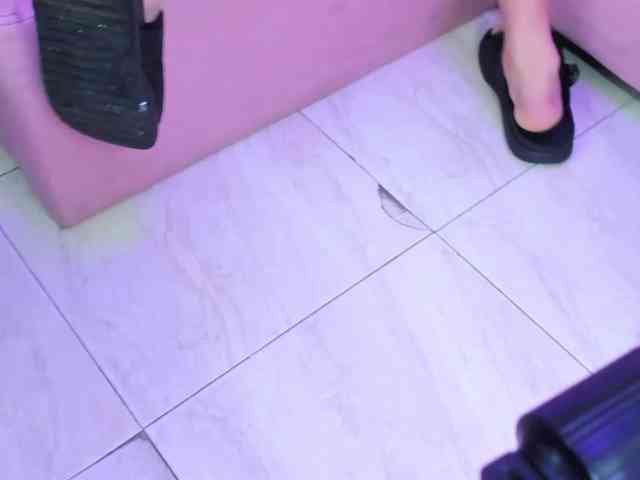 room-kitty