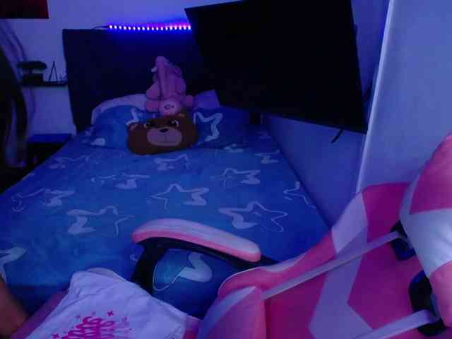 room-kitty