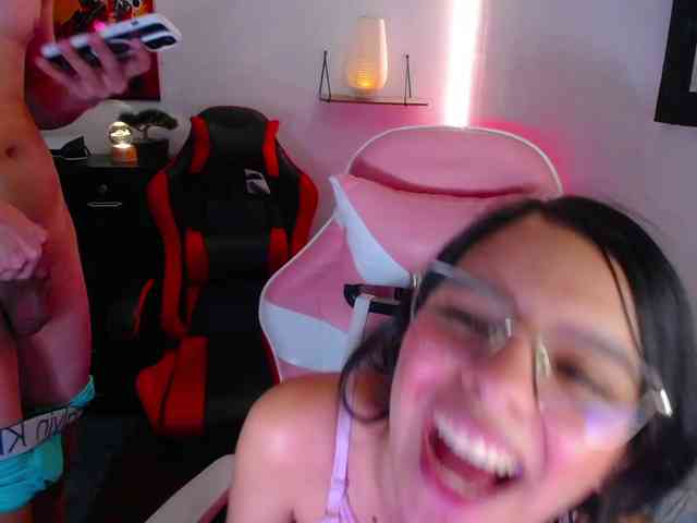 room-kitty Live Webcam on BongaCams