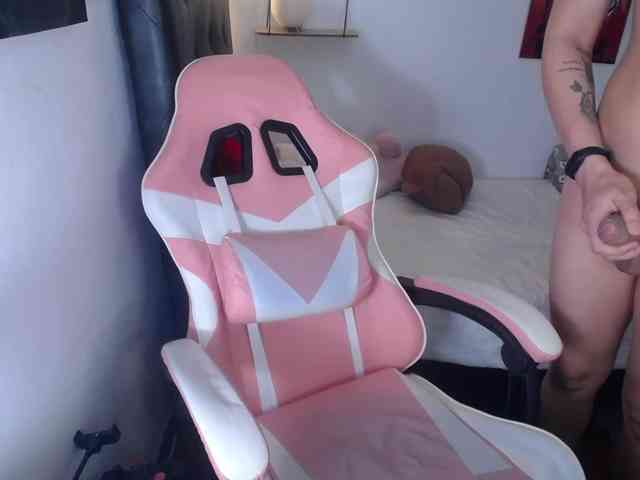 room-kitty webcam