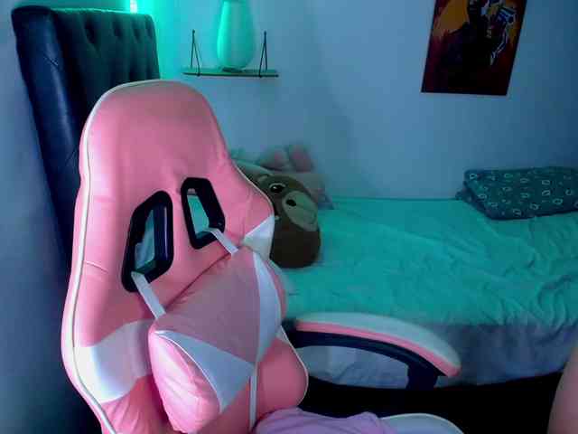 room-kitty webcam