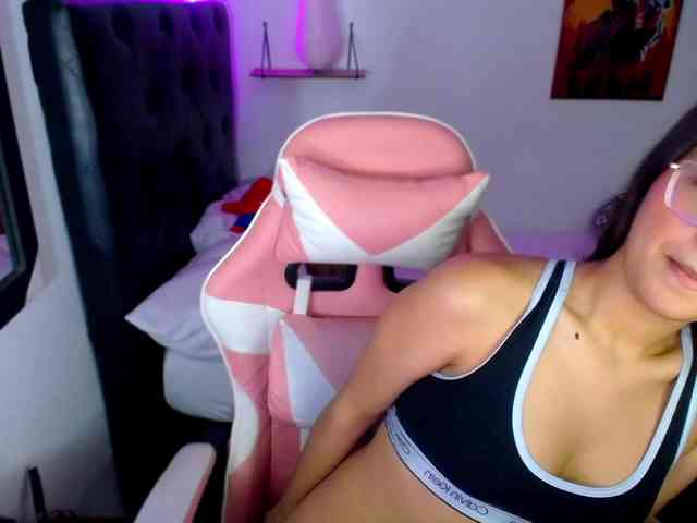 Dieses Model ist jetzt live. room-kitty