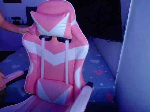 room-kitty