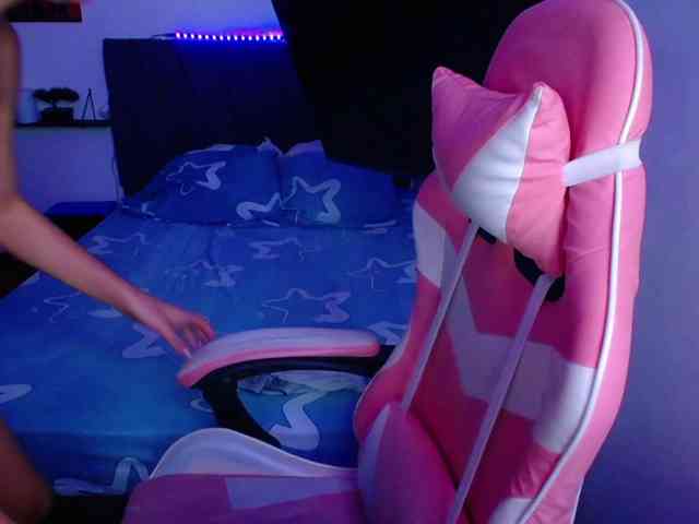 room-kitty