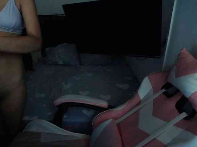room-kitty room-kitty