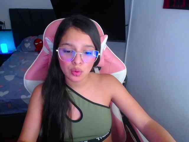 room-kitty webcam