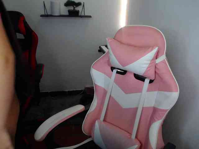 room-kitty webcam