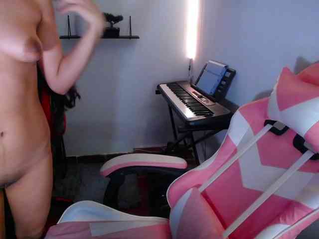 room-kitty webcam