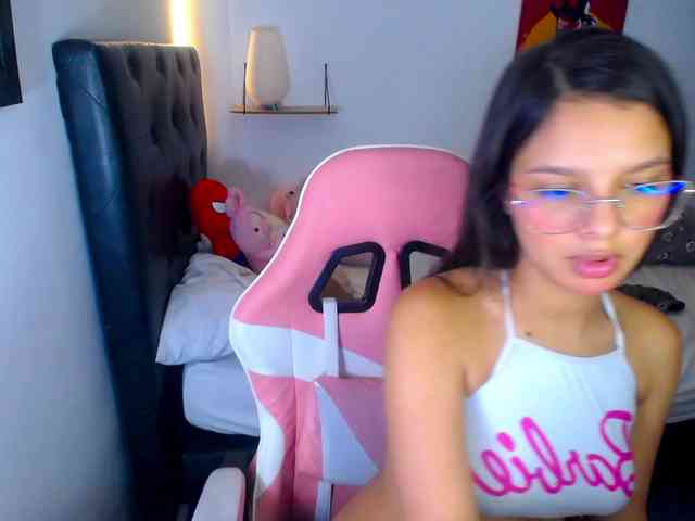 room-kitty webcam