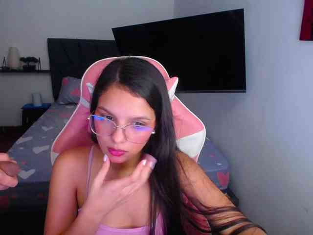 room-kitty webcam
