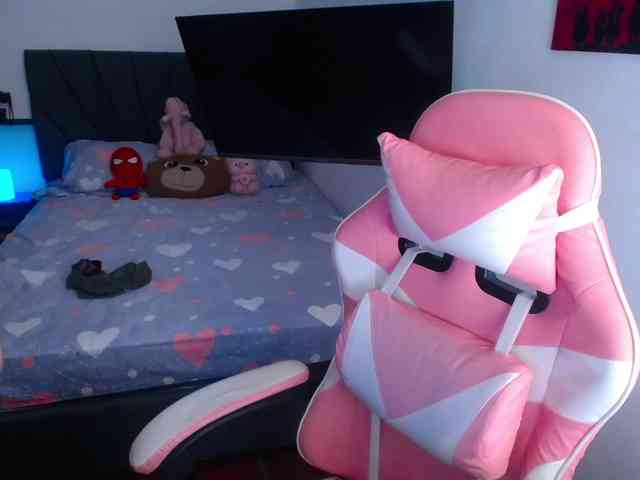room-kitty webcam