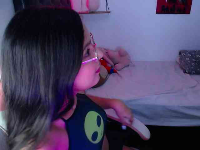 room-kitty webcam