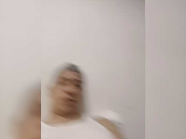 Lola7777 live cam on BongaCams