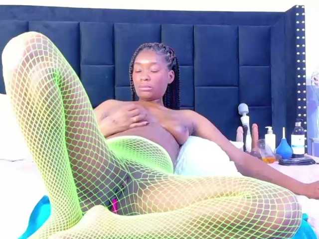 petitelittleebony