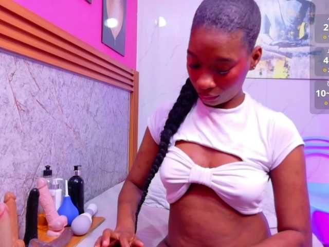 petitelittleebony
