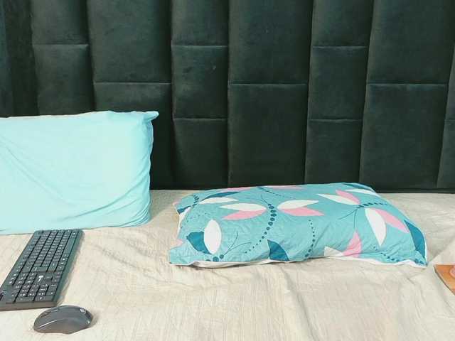 petitelittleebony live webcam show