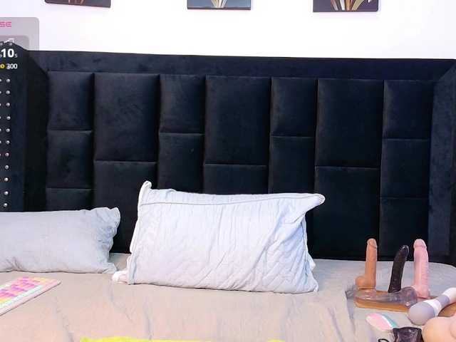 petitelittleebony live cam