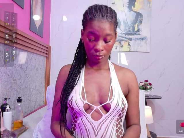 petitelittleebony