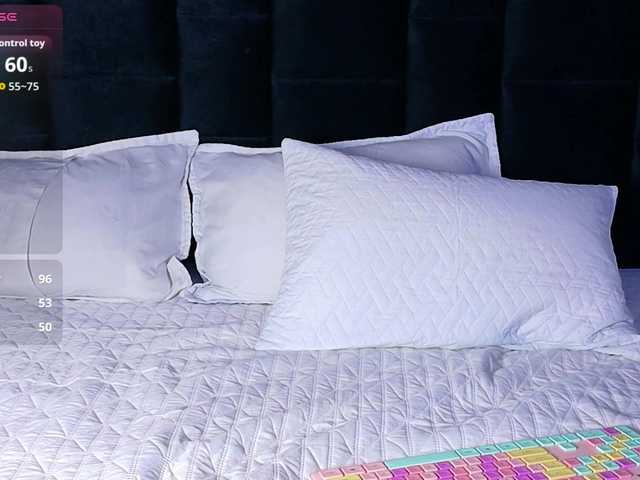 petitelittleebony's BongaCams show and profile