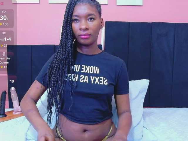 petitelittleebony live cam on BongaCams