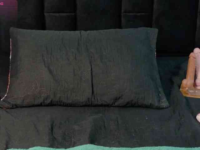 petitelittleebony webcam