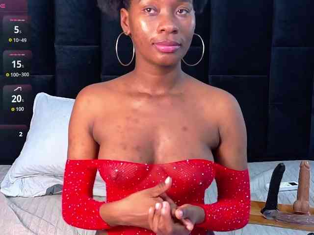 petitelittleebony