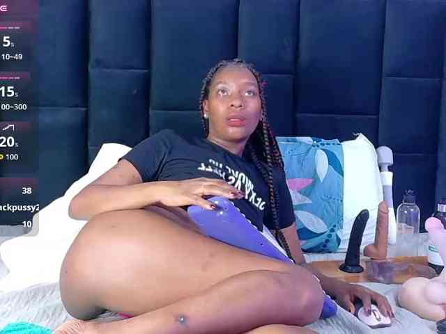 petitelittleebony