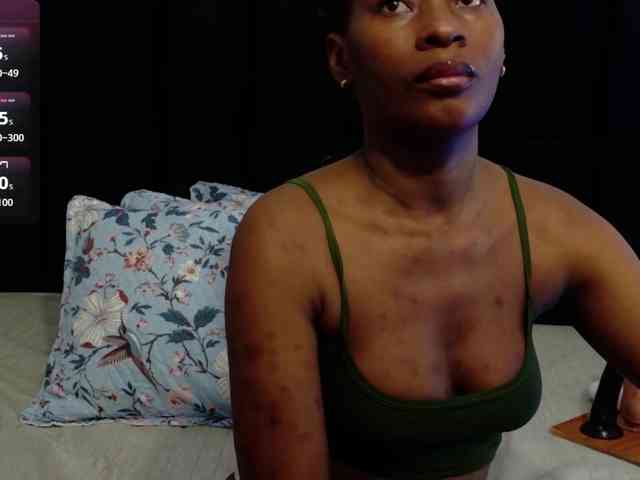 petitelittleebony