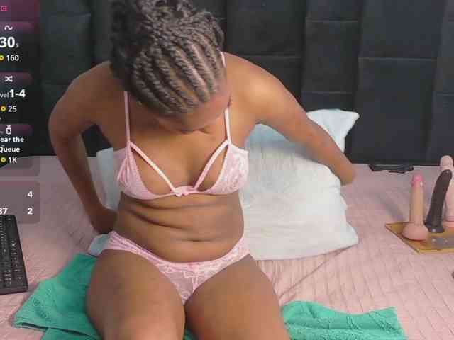 petitelittleebony