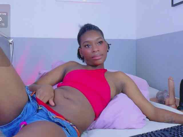 Model: petitelittleebony