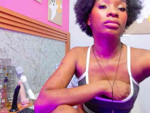 petitelittleebony