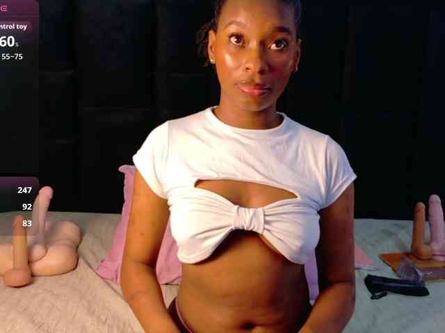 petitelittleebony