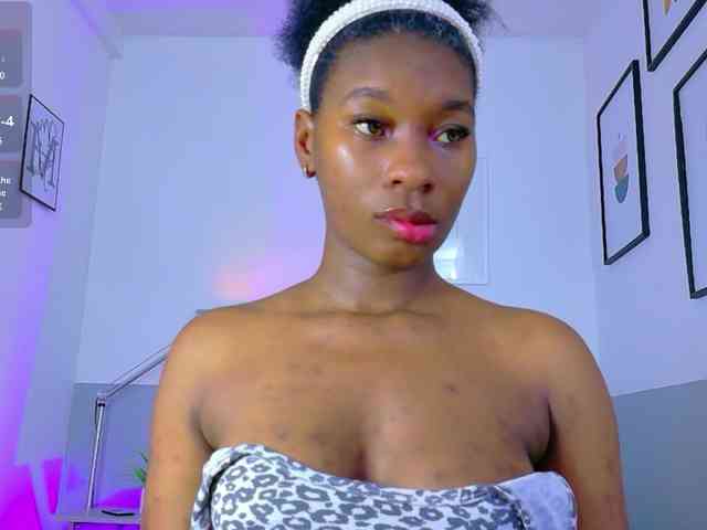 petitelittleebony webcam