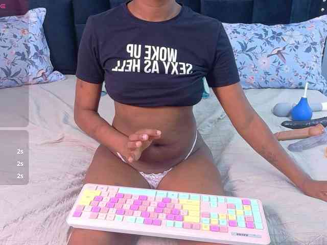 petitelittleebony webcam