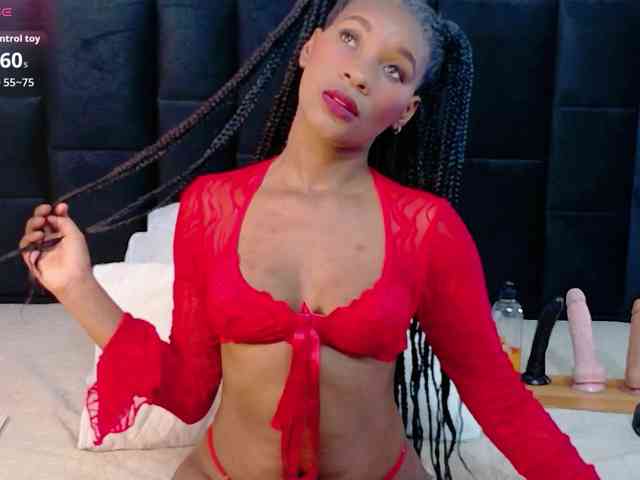 petitelittleebon... Live Webcam on BongaCams