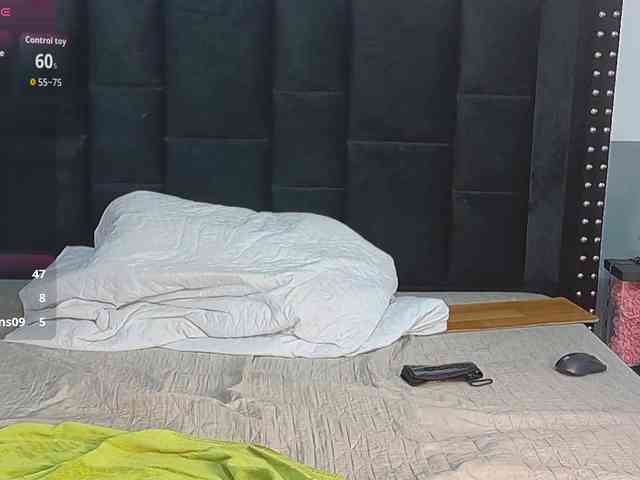petitelittleebony webcam