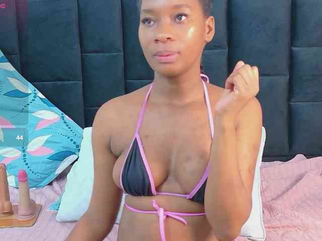 petitelittleebony webcam