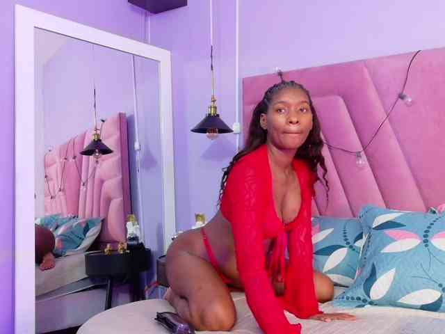 Модель: petitelittleebony