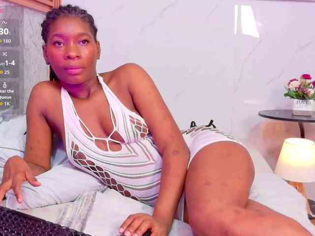 petitelittleebony